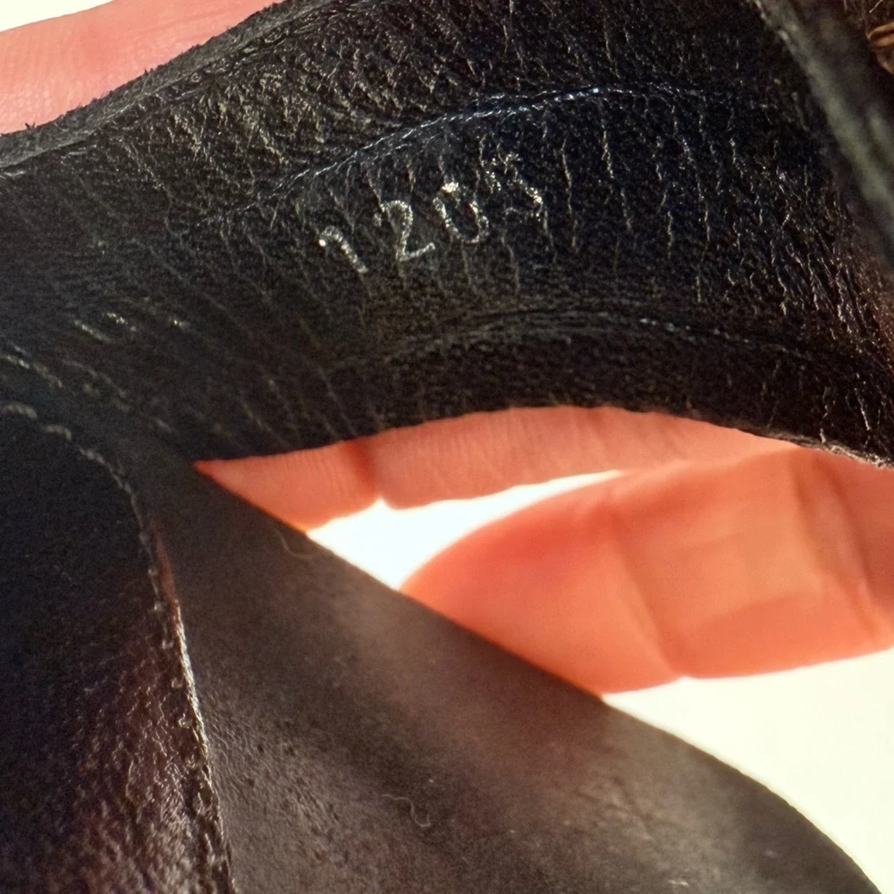 Christian Dior Y2K Black Leather Logo Plaque Kitten Heel Mules 39.5 Galliano Era